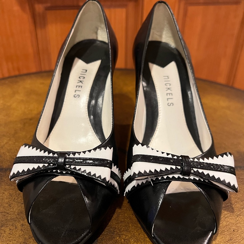 Super Sexy Peep Toe Heels by Nickels. Size 6½ with a 3½ inch heel height. - Picture 2 of 9